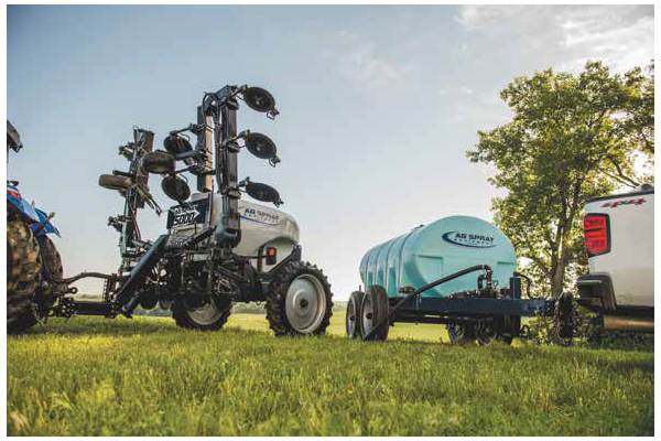 Ag Spray | Liquid Applicators | 5000 Series Liquid Fertilizer Applicator for sale at H&R Agri-Power, Kentucky, Illinois, Tennessee, Alabama, Mississippi and Indiana