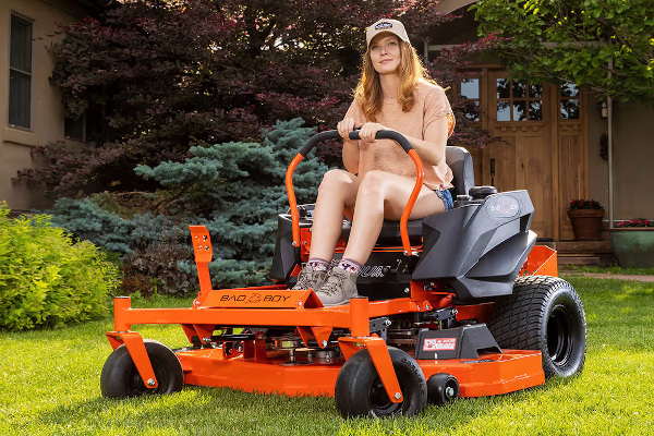 Bad Boy Mowers | Residential Zero-Turn Mowers | MZ Magnum for sale at H&R Agri-Power, Kentucky, Illinois, Tennessee, Alabama, Mississippi and Indiana