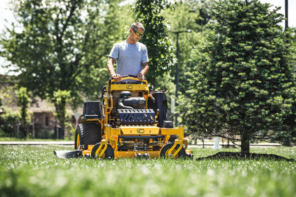 CubCadet-CommercialEquipCover-2020.jpg