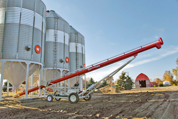 Farm King 1031 for sale at H&R Agri-Power, Kentucky, Illinois, Tennessee, Alabama, Mississippi and Indiana Farm King 1031 for sale at H&R Agri-Power, Kentucky, Illinois, Tennessee, Alabama, Mississippi and Indiana