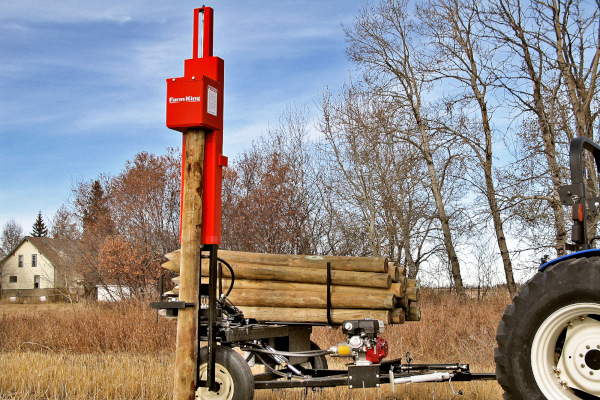 Farm King 2400 for sale at H&R Agri-Power, Kentucky, Illinois, Tennessee, Alabama, Mississippi and Indiana Farm King 2400 for sale at H&R Agri-Power, Kentucky, Illinois, Tennessee, Alabama, Mississippi and Indiana