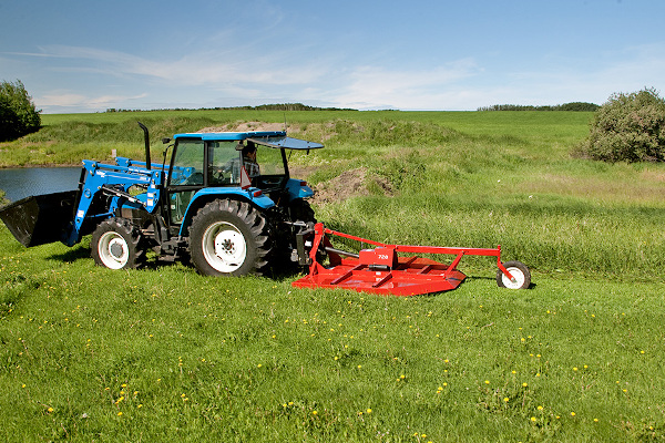 Farm King Series II Model 728 for sale at H&R Agri-Power, Kentucky, Illinois, Tennessee, Alabama, Mississippi and Indiana Farm King Series II Model 728 for sale at H&R Agri-Power, Kentucky, Illinois, Tennessee, Alabama, Mississippi and Indiana