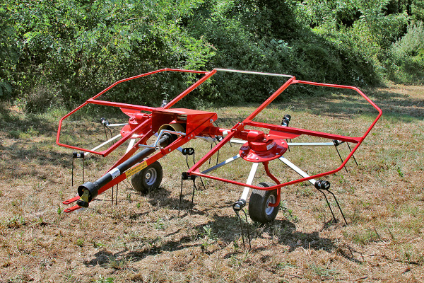 Farm King RT10 for sale at H&R Agri-Power, Kentucky, Illinois, Tennessee, Alabama, Mississippi and Indiana Farm King RT10 for sale at H&R Agri-Power, Kentucky, Illinois, Tennessee, Alabama, Mississippi and Indiana