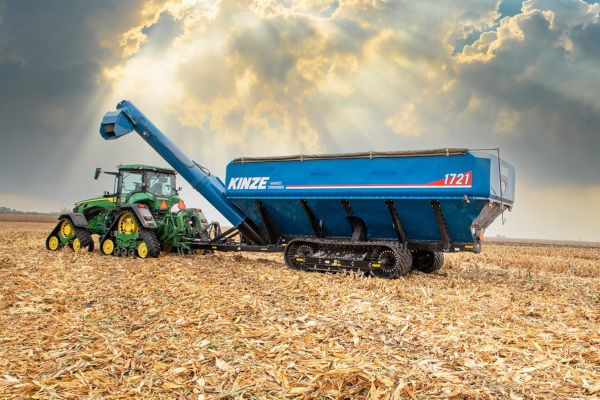 Kinze 1721 Dual Auger Cart for sale at H&R Agri-Power, Kentucky, Illinois, Tennessee, Alabama, Mississippi and Indiana Kinze 1721 Dual Auger Cart for sale at H&R Agri-Power, Kentucky, Illinois, Tennessee, Alabama, Mississippi and Indiana
