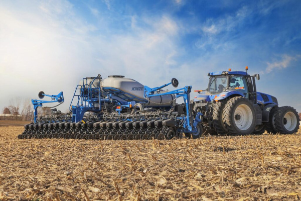 Kinze 5700 for sale at H&R Agri-Power, Kentucky, Illinois, Tennessee, Alabama, Mississippi and Indiana Kinze 5700 for sale at H&R Agri-Power, Kentucky, Illinois, Tennessee, Alabama, Mississippi and Indiana