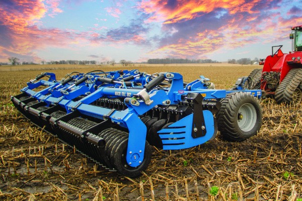 Kinze | Tillage | MACH TILL™ for sale at H&R Agri-Power, Kentucky, Illinois, Tennessee, Alabama, Mississippi and Indiana