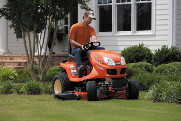 Kubota GR2020G for sale at H&R Agri-Power Kubota GR2020G for sale at H&R Agri-Power