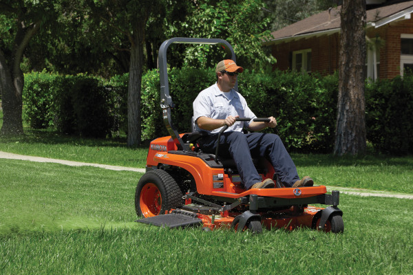 Kubota ZG227 for sale at H&R Agri-Power Kubota ZG227 for sale at H&R Agri-Power