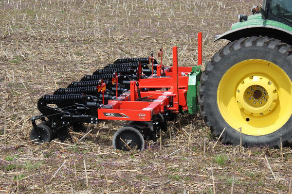 Kuhn | Rippers | 4830 Series for sale at H&R Agri-Power, Kentucky, Illinois, Tennessee, Alabama, Mississippi and Indiana