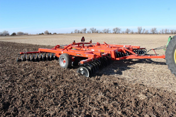 Kuhn | 7305 Tandem | Model 7305-34N for sale at H&R Agri-Power, Kentucky, Illinois, Tennessee, Alabama, Mississippi and Indiana