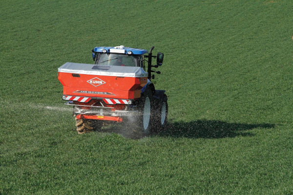 Kuhn | Axis® 40.2/50.2 H-EMC-W | Model AXIS 40.2 H-EMC-W for sale at H&R Agri-Power, Kentucky, Illinois, Tennessee, Alabama, Mississippi and Indiana