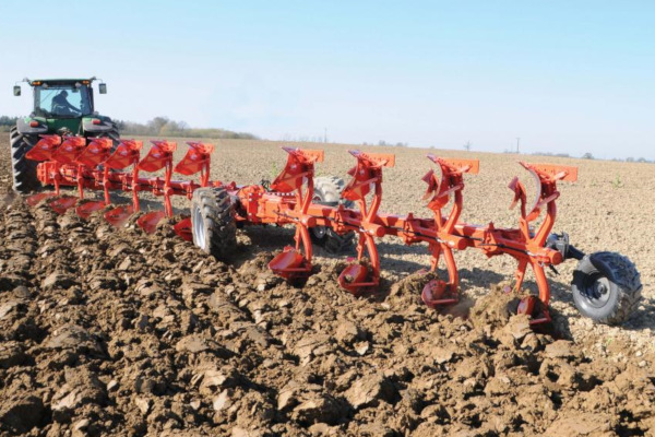 Kuhn | Semi-Mounted Rollover Plows | Challenger for sale at H&R Agri-Power, Kentucky, Illinois, Tennessee, Alabama, Mississippi and Indiana