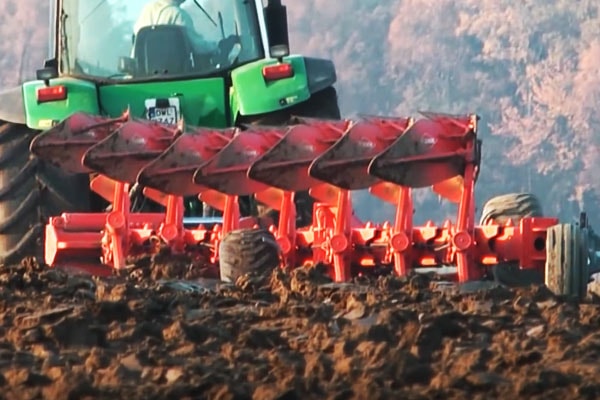 Kuhn CHALLENGER 7 NSH for sale at H&R Agri-Power, Kentucky, Illinois, Tennessee, Alabama, Mississippi and Indiana Kuhn CHALLENGER 7 NSH for sale at H&R Agri-Power, Kentucky, Illinois, Tennessee, Alabama, Mississippi and Indiana
