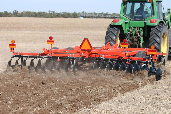 Kuhn | Disc Harrows | Class I: Seedbed Finishing for sale at H&R Agri-Power, Kentucky, Illinois, Tennessee, Alabama, Mississippi and Indiana