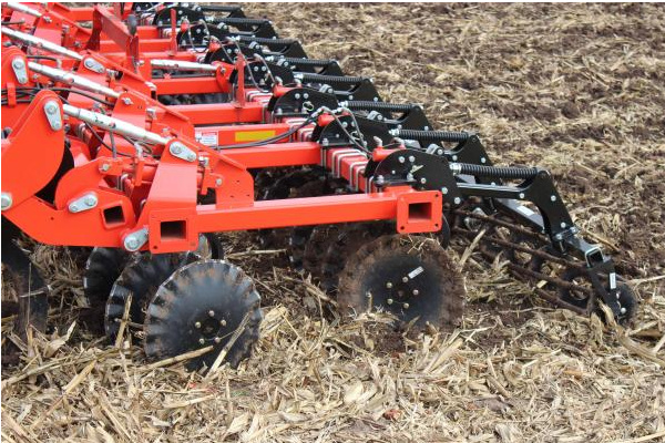 Kuhn | Combination Disc Rippers | Dominator® 4860 for sale at H&R Agri-Power, Kentucky, Illinois, Tennessee, Alabama, Mississippi and Indiana