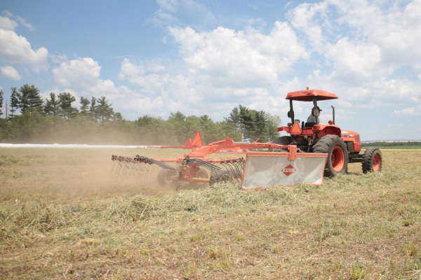 Kuhn | Single Rotor | GA 4230 T & GA 4231 T for sale at H&R Agri-Power, Kentucky, Illinois, Tennessee, Alabama, Mississippi and Indiana