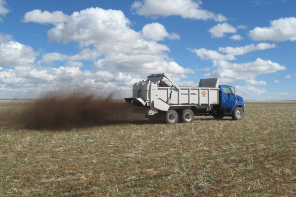 Kuhn PSC 181 TRUCK Horizontal/Vertical/Spinner for sale at H&R Agri-Power, Kentucky, Illinois, Tennessee, Alabama, Mississippi and Indiana Kuhn PSC 181 TRUCK Horizontal/Vertical/Spinner for sale at H&R Agri-Power, Kentucky, Illinois, Tennessee, Alabama, Mississippi and Indiana