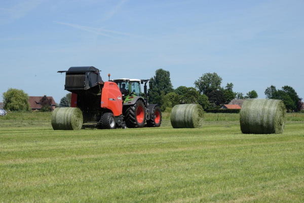 Kuhn VB 3160 Optifeed for sale at H&R Agri-Power, Kentucky, Illinois, Tennessee, Alabama, Mississippi and Indiana