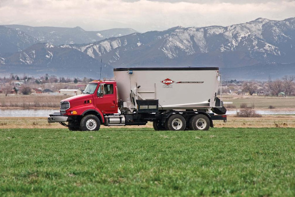 Kuhn | Vertical Mixers | VTC 100 Series for sale at H&R Agri-Power, Kentucky, Illinois, Tennessee, Alabama, Mississippi and Indiana