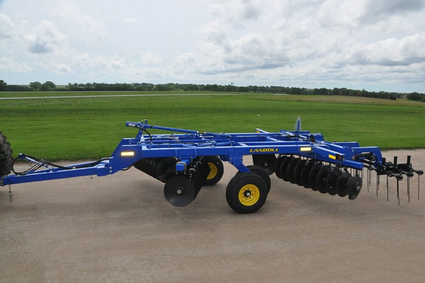 Landoll | 6200 Tandem Disc Harrow | 6211 Tandem Disc Harrow – Non-Folding Models for sale at H&R Agri-Power, Kentucky, Illinois, Tennessee, Alabama, Mississippi and Indiana