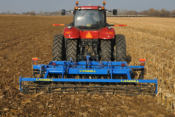 Landoll 7812-13 for sale at H&R Agri-Power, Kentucky, Illinois, Tennessee, Alabama, Mississippi and Indiana Landoll 7812-13 for sale at H&R Agri-Power, Kentucky, Illinois, Tennessee, Alabama, Mississippi and Indiana