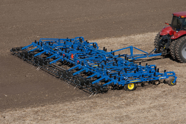 Landoll | Secondary Tillage & Seedbed Preparation | 9600 Series Field Cultivator for sale at H&R Agri-Power, Kentucky, Illinois, Tennessee, Alabama, Mississippi and Indiana