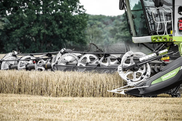 MacDon | FlexDraper® Headers | FD2 Series FlexDraper® for sale at H&R Agri-Power, Kentucky, Illinois, Tennessee, Alabama, Mississippi and Indiana