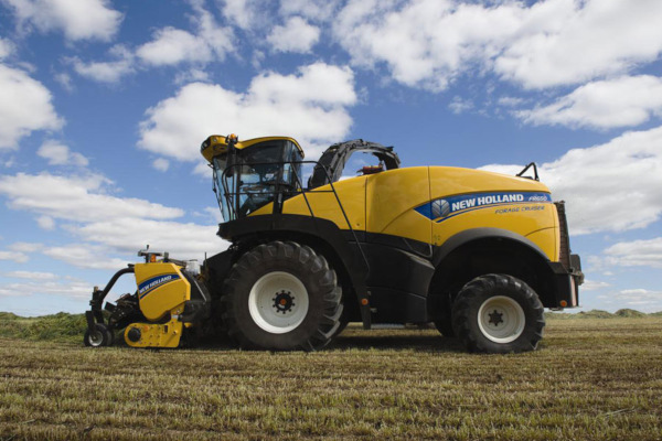 New Holland FR650 for sale at H&R Agri-Power, Kentucky, Illinois, Tennessee, Alabama, Mississippi and Indiana New Holland FR650 for sale at H&R Agri-Power, Kentucky, Illinois, Tennessee, Alabama, Mississippi and Indiana