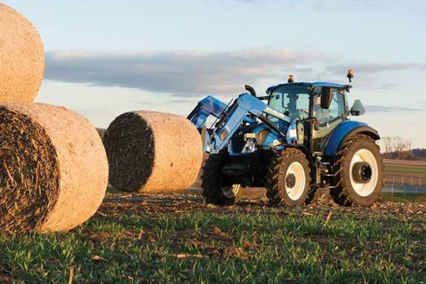 New Holland T5.110 Dual Command™ for sale at H&R Agri-Power, Kentucky, Illinois, Tennessee, Alabama, Mississippi and Indiana New Holland T5.110 Dual Command™ for sale at H&R Agri-Power, Kentucky, Illinois, Tennessee, Alabama, Mississippi and Indiana