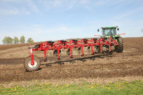 Salford | Moldboard Plows | 6200 SEMI-MOUNTED MOLDBOARD PLOW for sale at H&R Agri-Power, Kentucky, Illinois, Tennessee, Alabama, Mississippi and Indiana