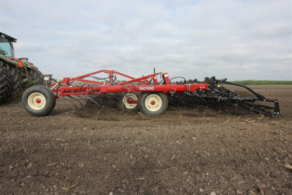 Salford | Tillage | Cultivators for sale at H&R Agri-Power, Kentucky, Illinois, Tennessee, Alabama, Mississippi and Indiana