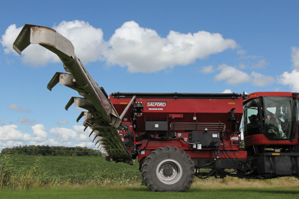 Salford Valmar AB350CF2M Mounted Air Boom Applicator for Case IH® Titan for sale at H&R Agri-Power, Kentucky, Illinois, Tennessee, Alabama, Mississippi and Indiana Salford Valmar AB350CF2M Mounted Air Boom Applicator for Case IH® Titan for sale at H&R Agri-Power, Kentucky, Illinois, Tennessee, Alabama, Mississippi and Indiana