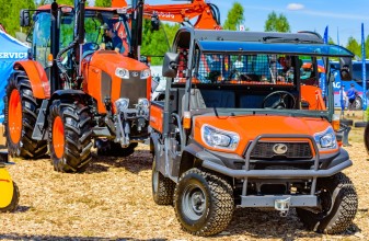 SetWidth1200 How to Choose the Right Kubota Utility Vehicle 1