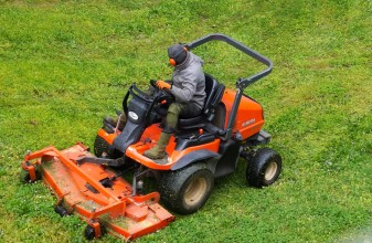 SetWidth1200 How to Pick the Best Mower for Your Lawn 1