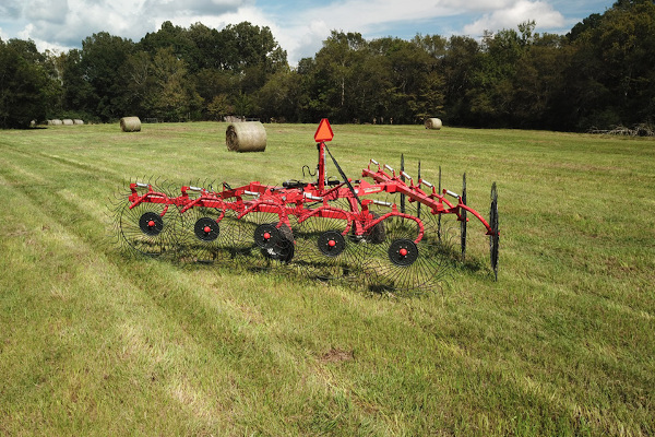 Tufline | Agriculture | Hay Rakes for sale at H&R Agri-Power, Kentucky, Illinois, Tennessee, Alabama, Mississippi and Indiana