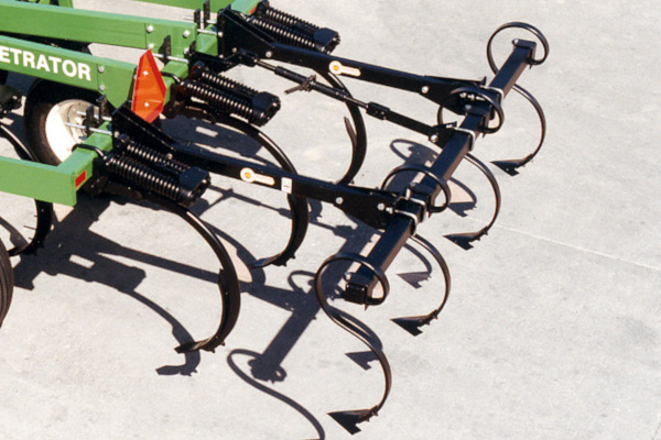 Unverferth | Leveling Attachments | Model S-Tine Levelers for sale at H&R Agri-Power, Kentucky, Illinois, Tennessee, Alabama, Mississippi and Indiana