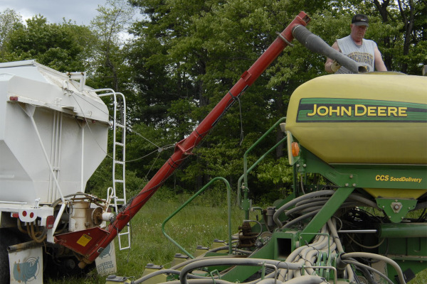 Unverferth Truck-Mounted for sale at H&R Agri-Power, Kentucky, Illinois, Tennessee, Alabama, Mississippi and Indiana Unverferth Truck-Mounted for sale at H&R Agri-Power, Kentucky, Illinois, Tennessee, Alabama, Mississippi and Indiana