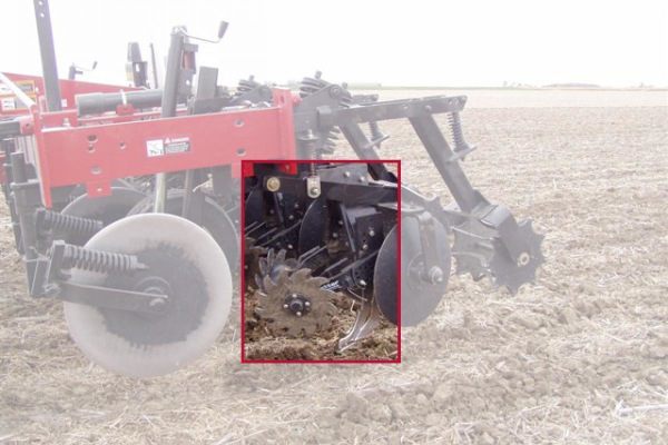 Yetter 2967-038 Floating Row Cleaner – Case IH/HCS Shanks for sale at H&R Agri-Power, Kentucky, Illinois, Tennessee, Alabama, Mississippi and Indiana Yetter 2967-038 Floating Row Cleaner – Case IH/HCS Shanks for sale at H&R Agri-Power, Kentucky, Illinois, Tennessee, Alabama, Mississippi and Indiana