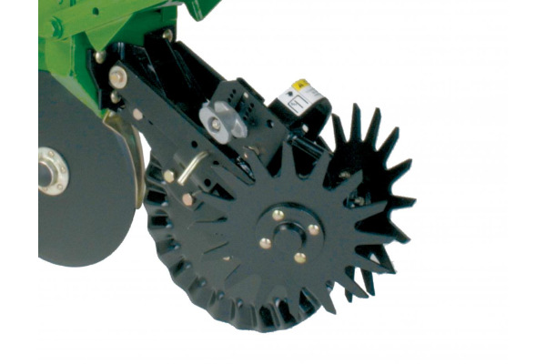 Yetter 2967-115 for sale at H&R Agri-Power, Kentucky, Illinois, Tennessee, Alabama, Mississippi and Indiana Yetter 2967-115 for sale at H&R Agri-Power, Kentucky, Illinois, Tennessee, Alabama, Mississippi and Indiana