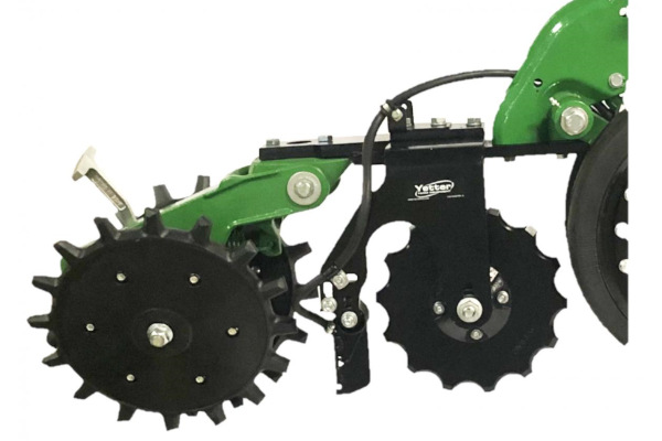 Yetter | 2968 Row-Unit Mount In-Between Single Wheel Fertilizer Opener | Model 2968-021B for sale at H&R Agri-Power, Kentucky, Illinois, Tennessee, Alabama, Mississippi and Indiana