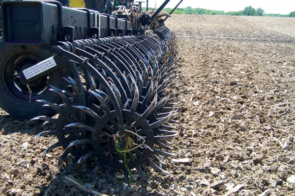 Yetter | Rotary Hoes | Model 3400/3500 Standard Rotary Hoe for sale at H&R Agri-Power, Kentucky, Illinois, Tennessee, Alabama, Mississippi and Indiana