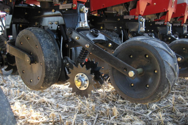 Yetter | 6000 Serrated Closing Disc | Model 6000-013 for sale at H&R Agri-Power, Kentucky, Illinois, Tennessee, Alabama, Mississippi and Indiana