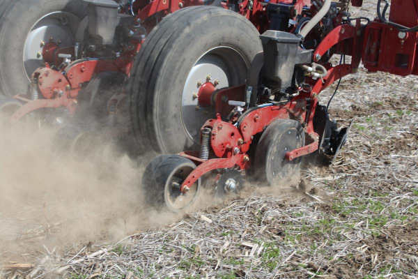 Yetter | 6000 Serrated Closing Disc | Model 6000-014 for sale at H&R Agri-Power, Kentucky, Illinois, Tennessee, Alabama, Mississippi and Indiana