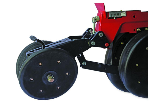 Yetter 6200-109 for sale at H&R Agri-Power, Kentucky, Illinois, Tennessee, Alabama, Mississippi and Indiana Yetter 6200-109 for sale at H&R Agri-Power, Kentucky, Illinois, Tennessee, Alabama, Mississippi and Indiana