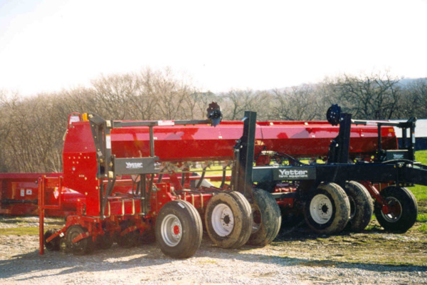 Yetter 6300-001 for sale at H&R Agri-Power, Kentucky, Illinois, Tennessee, Alabama, Mississippi and Indiana Yetter 6300-001 for sale at H&R Agri-Power, Kentucky, Illinois, Tennessee, Alabama, Mississippi and Indiana