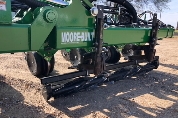 Yetter | Cover Crop Roller | Cover Crop Roller for sale at H&R Agri-Power, Kentucky, Illinois, Tennessee, Alabama, Mississippi and Indiana