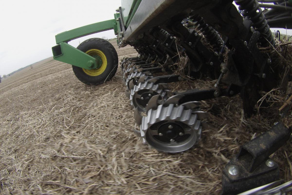 Yetter | Row Cleaners | Seeder Row Cleaners for sale at H&R Agri-Power, Kentucky, Illinois, Tennessee, Alabama, Mississippi and Indiana