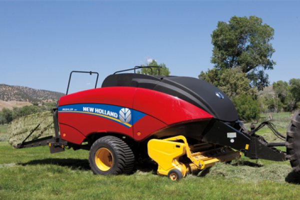 New Holland Ag Products BigBaler 340 for sale at H&R Agri-Power New Holland Ag Products BigBaler 340 for sale at H&R Agri-Power