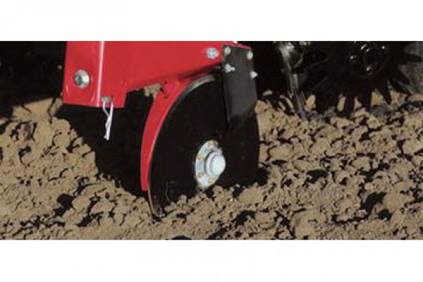 Case IH Products Double-Disk Liquid Fertilizer Opener for sale at H&R Agri-Power Case IH Products Double-Disk Liquid Fertilizer Opener for sale at H&R Agri-Power