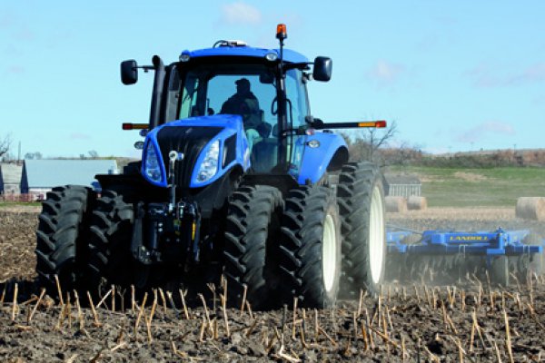 New Holland Ag Products Genesis T8.380 for sale at H&R Agri-Power New Holland Ag Products Genesis T8.380 for sale at H&R Agri-Power